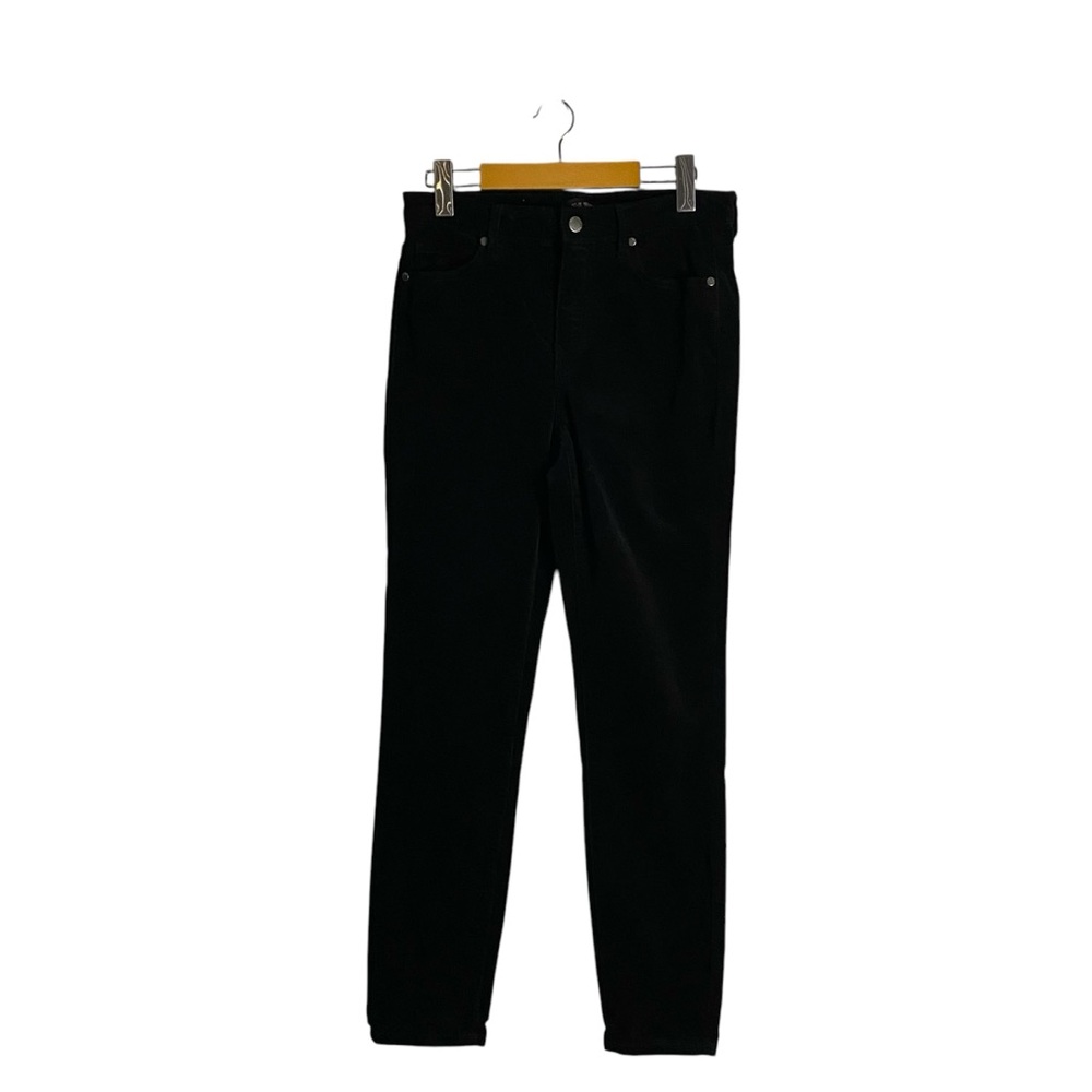 Well Worn Women's Black Velvet High Waisted Ankle Pant